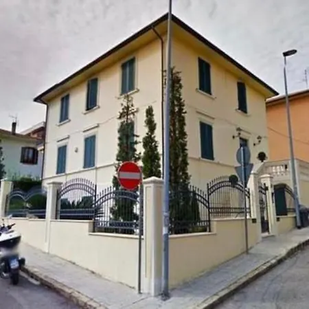 Via Chiaravalle 17 Ancona