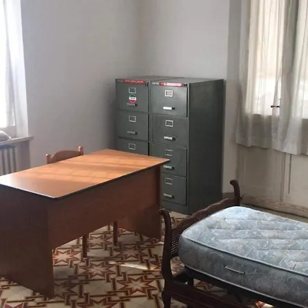 Via Chiaravalle 17 Guest house